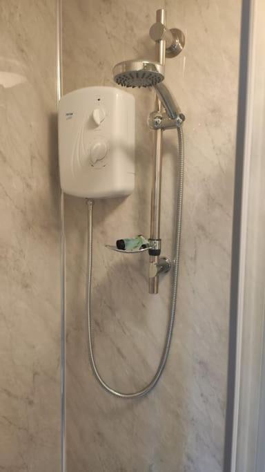 1 Bedroom Studio In A Supurb Area Of كارديف المظهر الخارجي الصورة