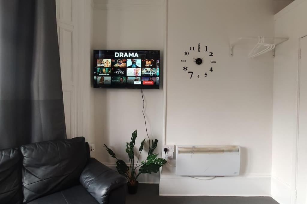 1 Bedroom Studio In A Supurb Area Of كارديف المظهر الخارجي الصورة