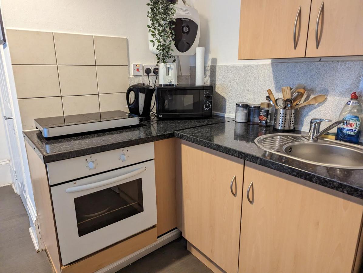 1 Bedroom Studio In A Supurb Area Of كارديف المظهر الخارجي الصورة