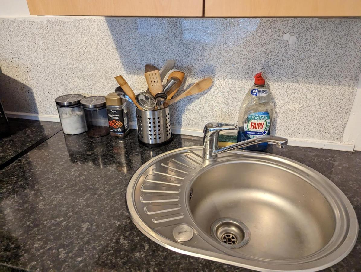 1 Bedroom Studio In A Supurb Area Of كارديف المظهر الخارجي الصورة