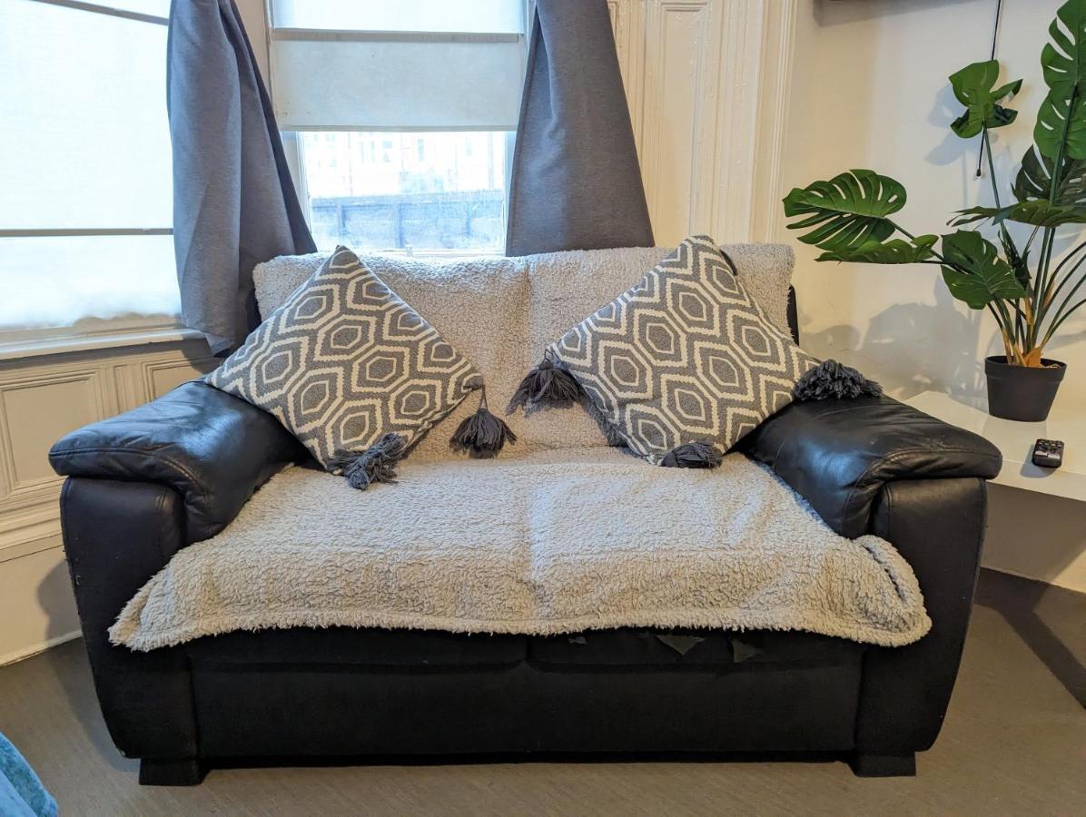 1 Bedroom Studio In A Supurb Area Of كارديف المظهر الخارجي الصورة